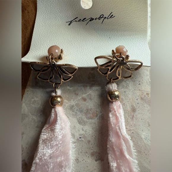 Free People Lulu Blush Pink Dainty Fairy Ribbon Dangle Earrings - Picture 5 of 5
